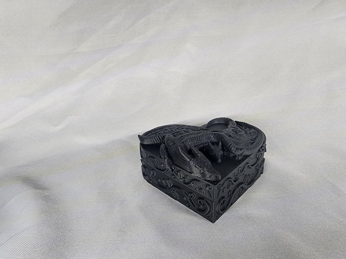 Heart-shaped Dragon box Mother's edition
