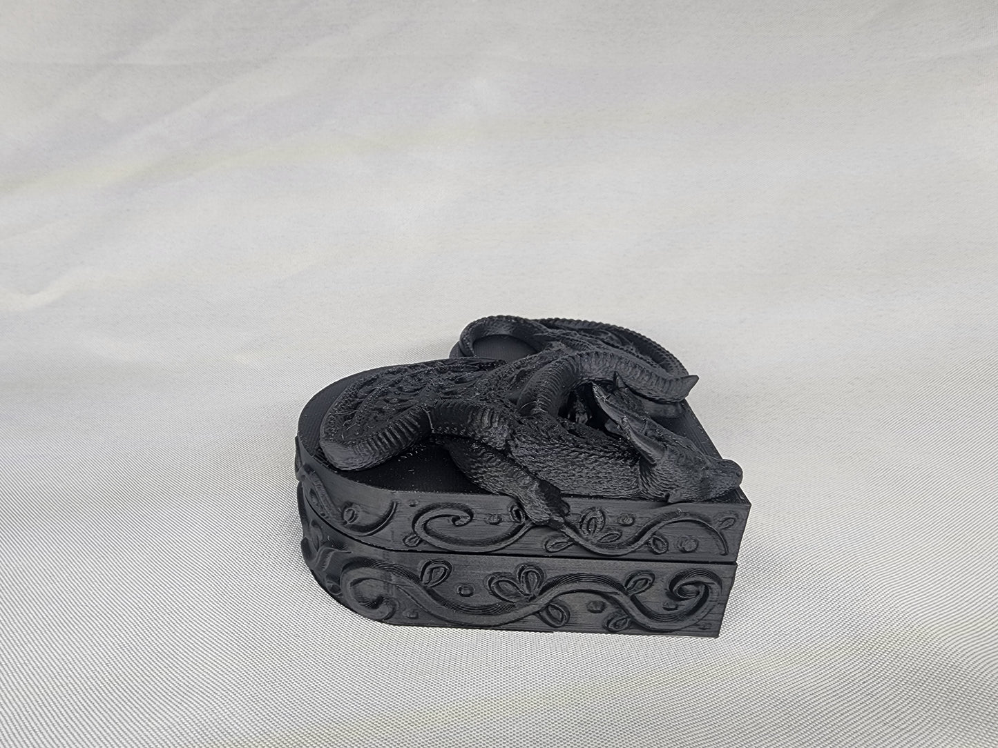 Heart-shaped Dragon box Mother's edition
