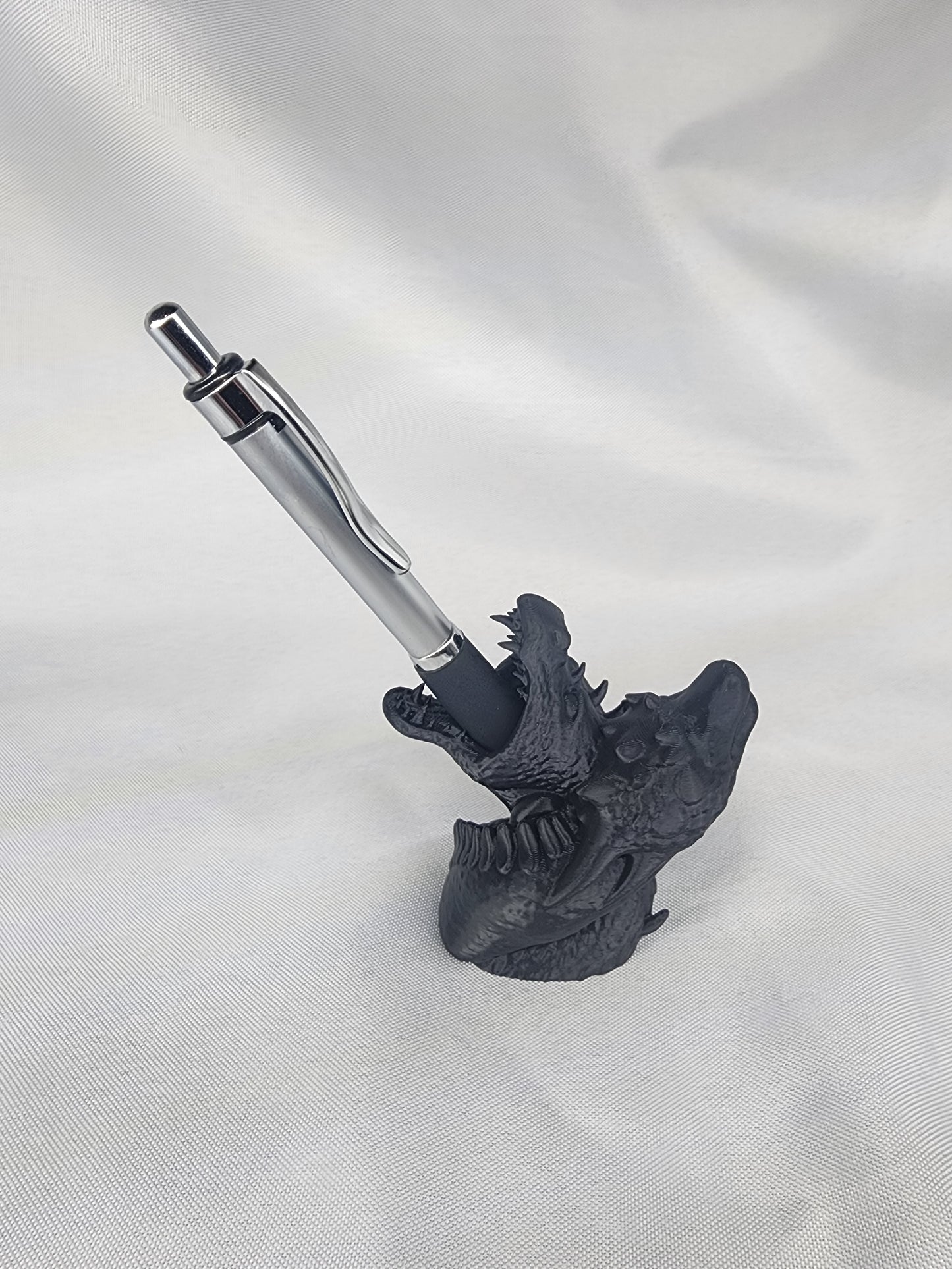 Twin Dragon Pen Holder