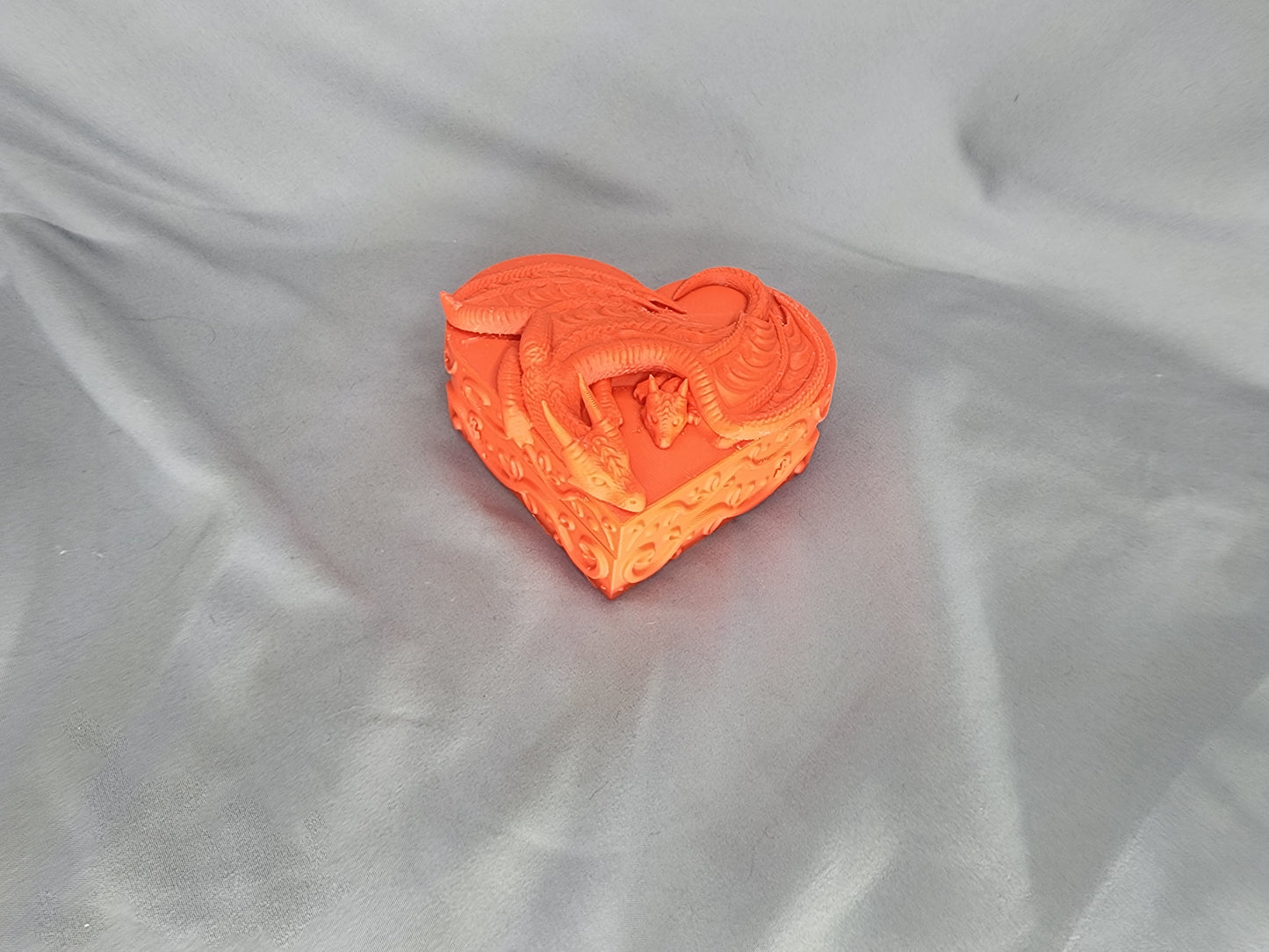 Heart-shaped Dragon box Mother's edition