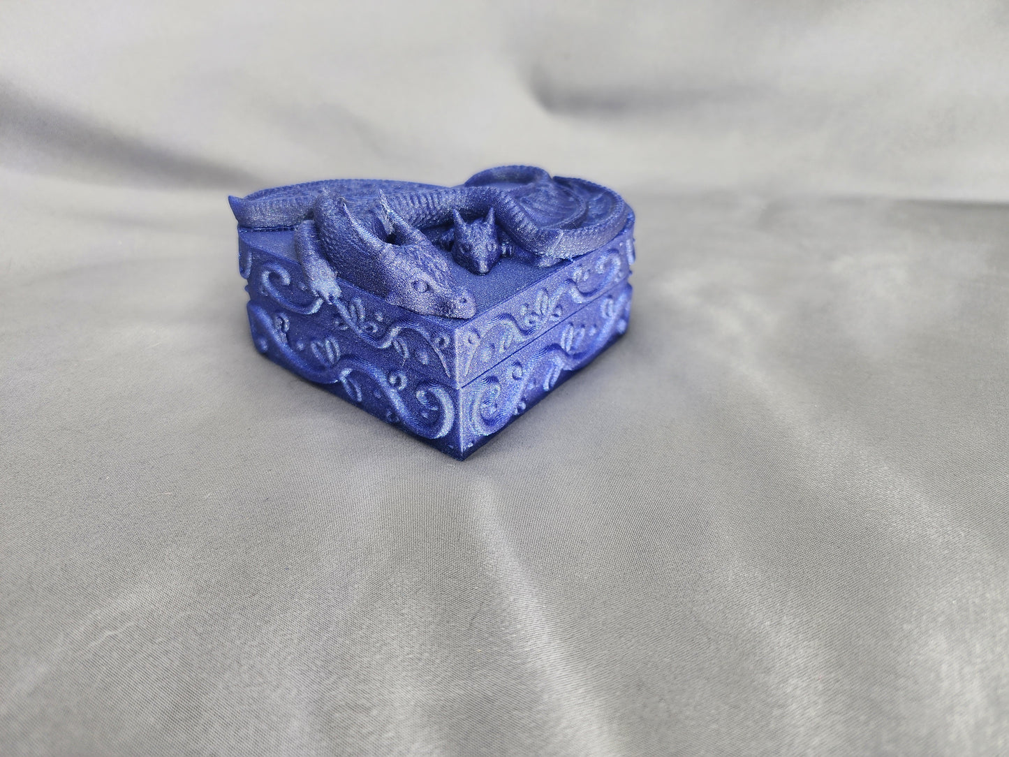 Heart-shaped Dragon box Mother's edition