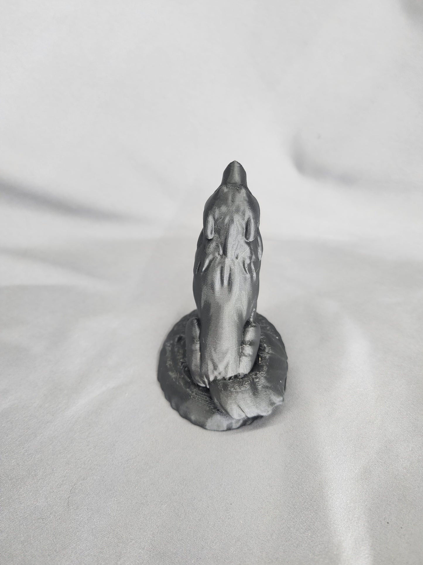 Wolf Howling Sitting Dice Guardian figurine