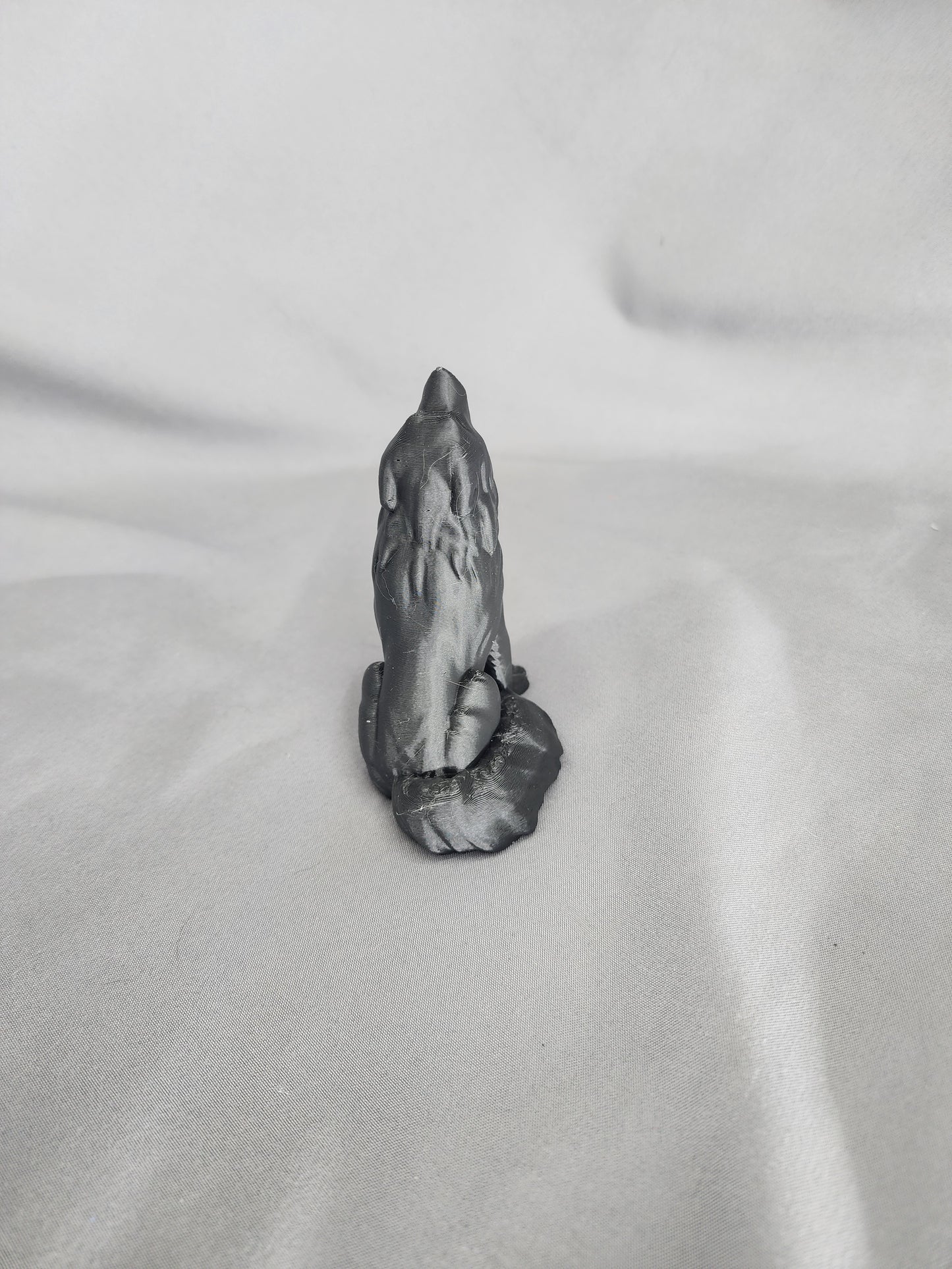 Wolf Howling Sitting Dice Guardian figurine