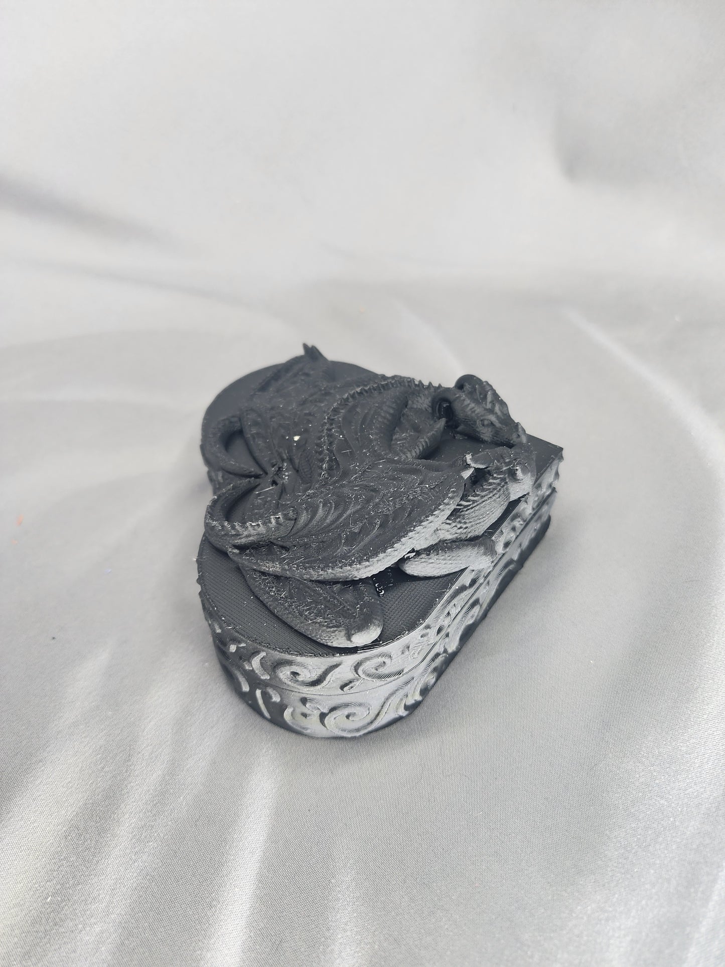 Heart-shaped Dragon box Valentine's edition