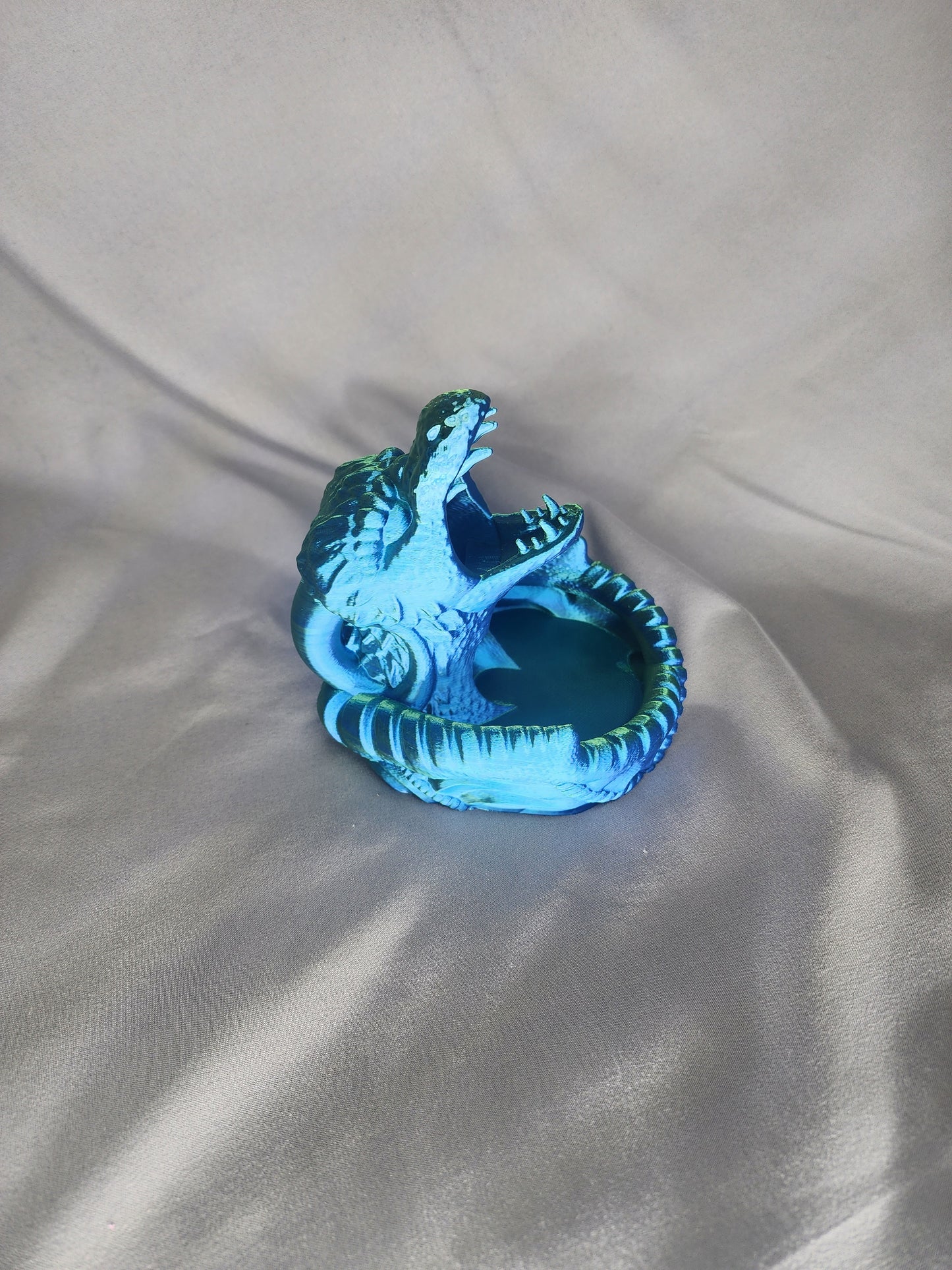 Mini Dragon Head Dice Tower