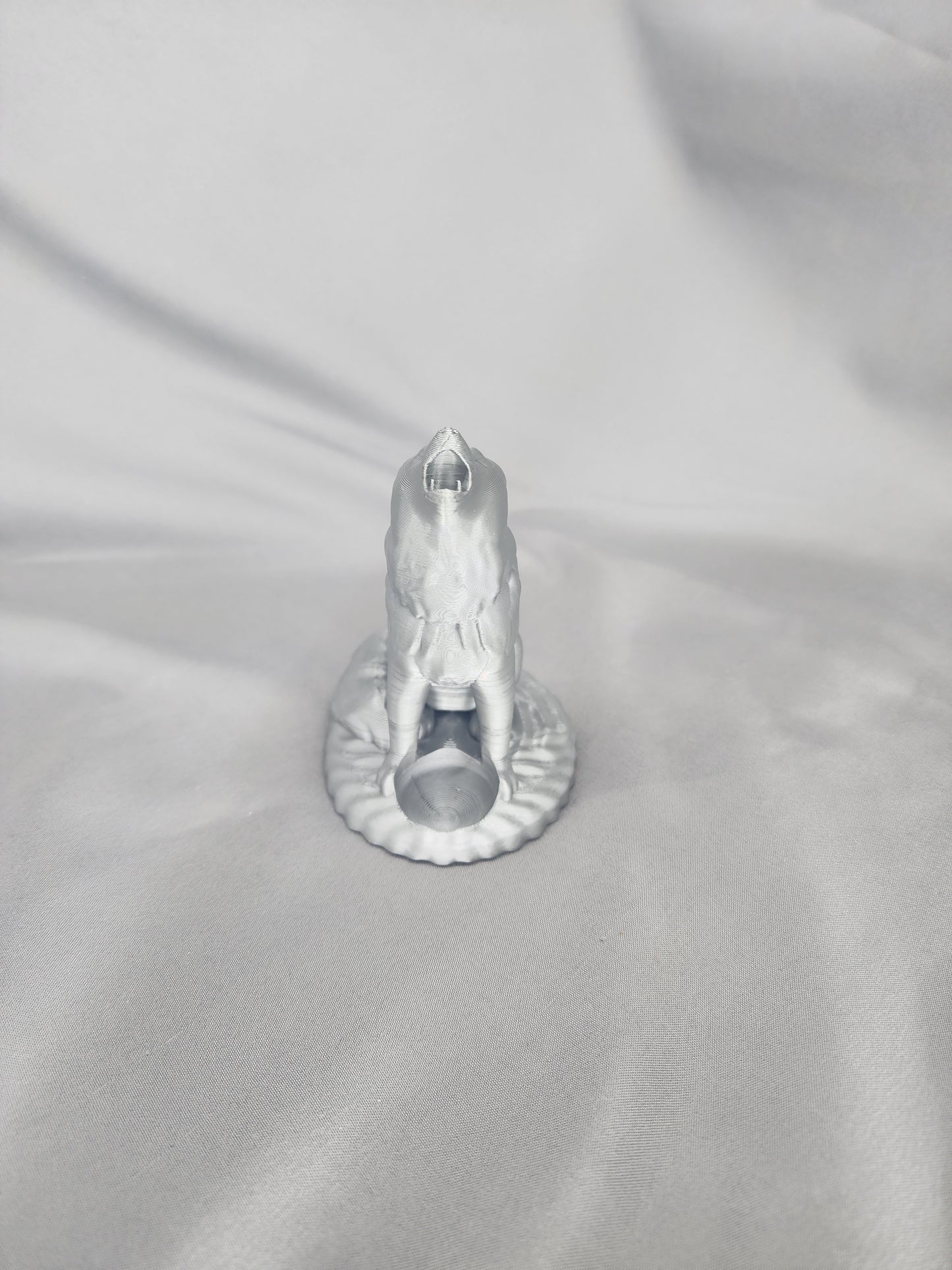 Wolf Howling Sitting Dice Guardian figurine
