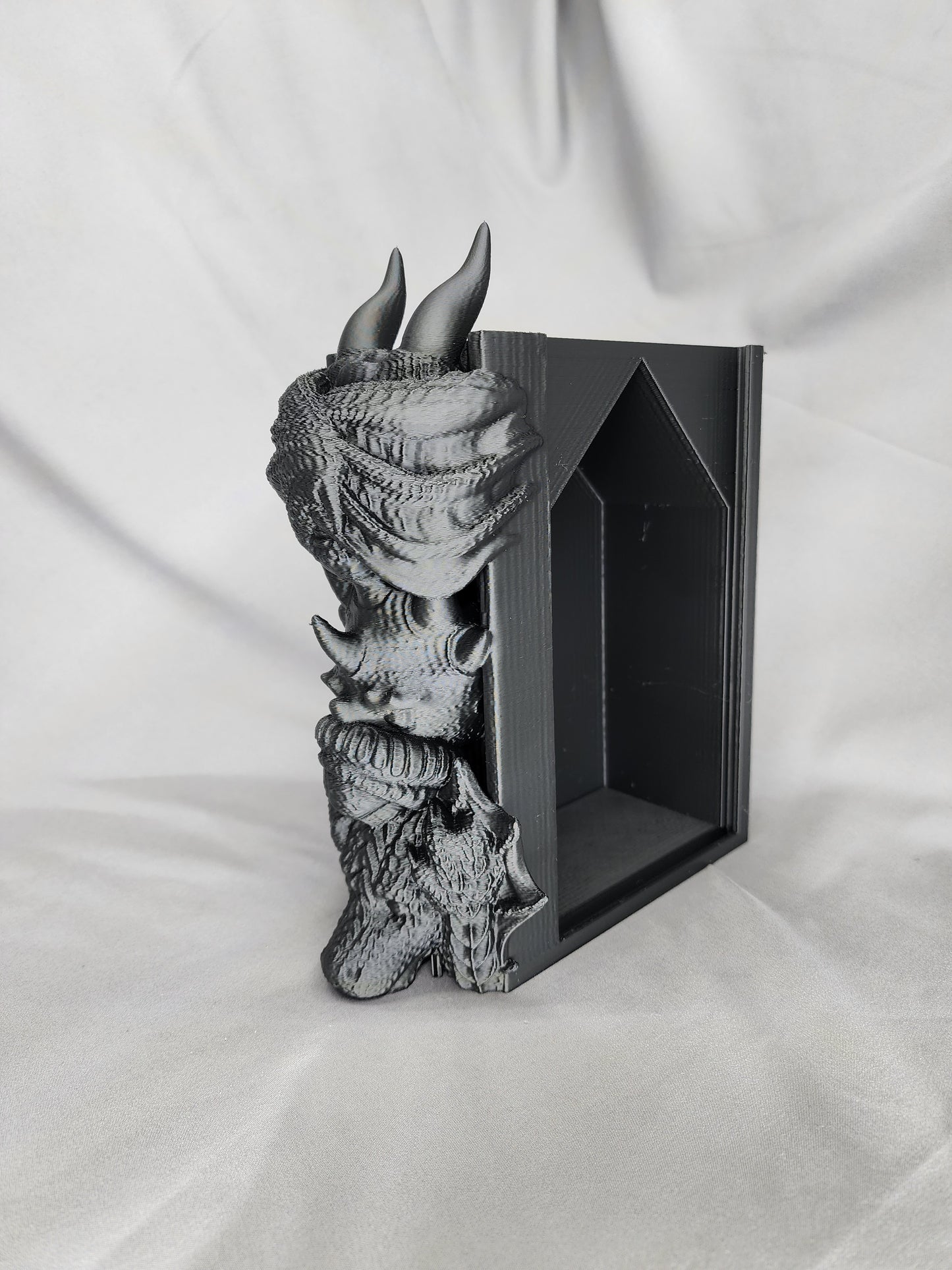 Dragon Book Nook - Hear No Evil, Speak No Evil, See No Evil