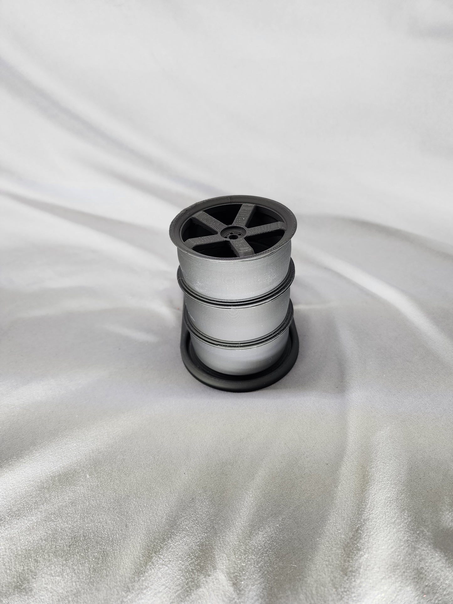 Wheels Pen Holder
