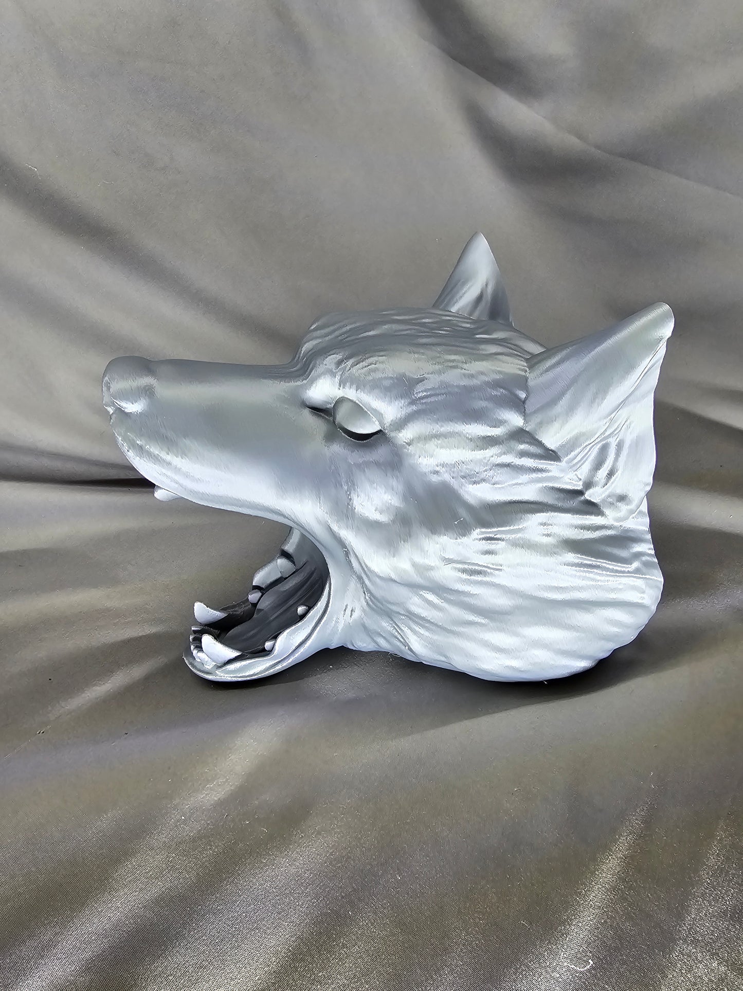 Wolf Head Controller Holder decor desktop or wall mounted for your gaming setup