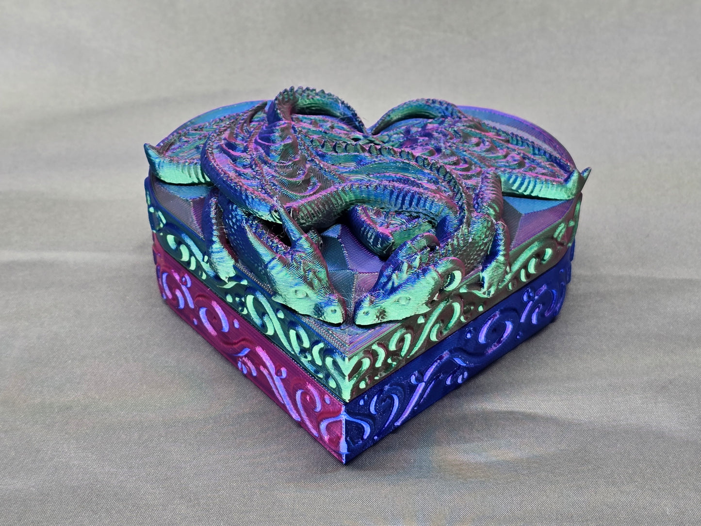 Heart-shaped Dragon box Valentine's edition