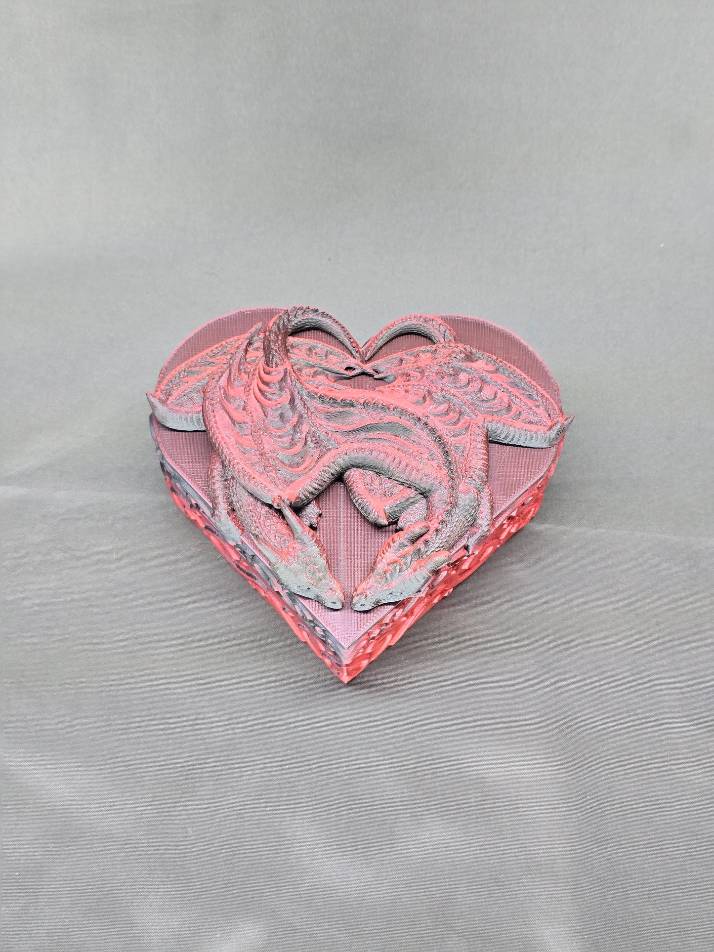 Heart-shaped Dragon box Valentine's edition