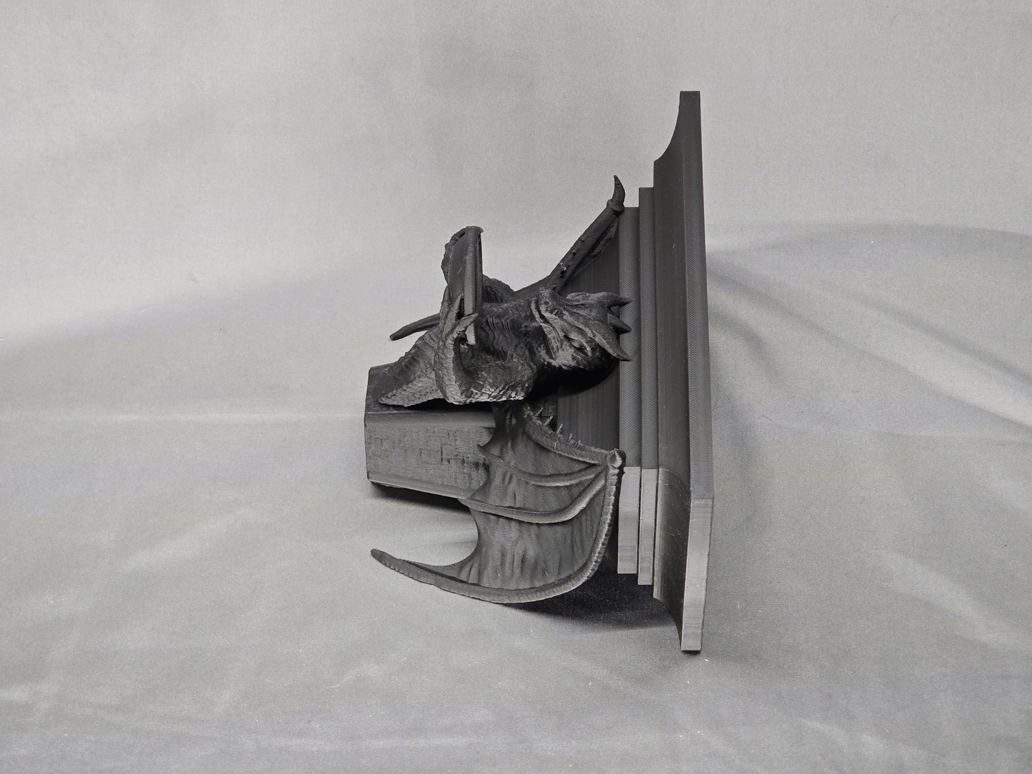 Dragon Shelf decoration