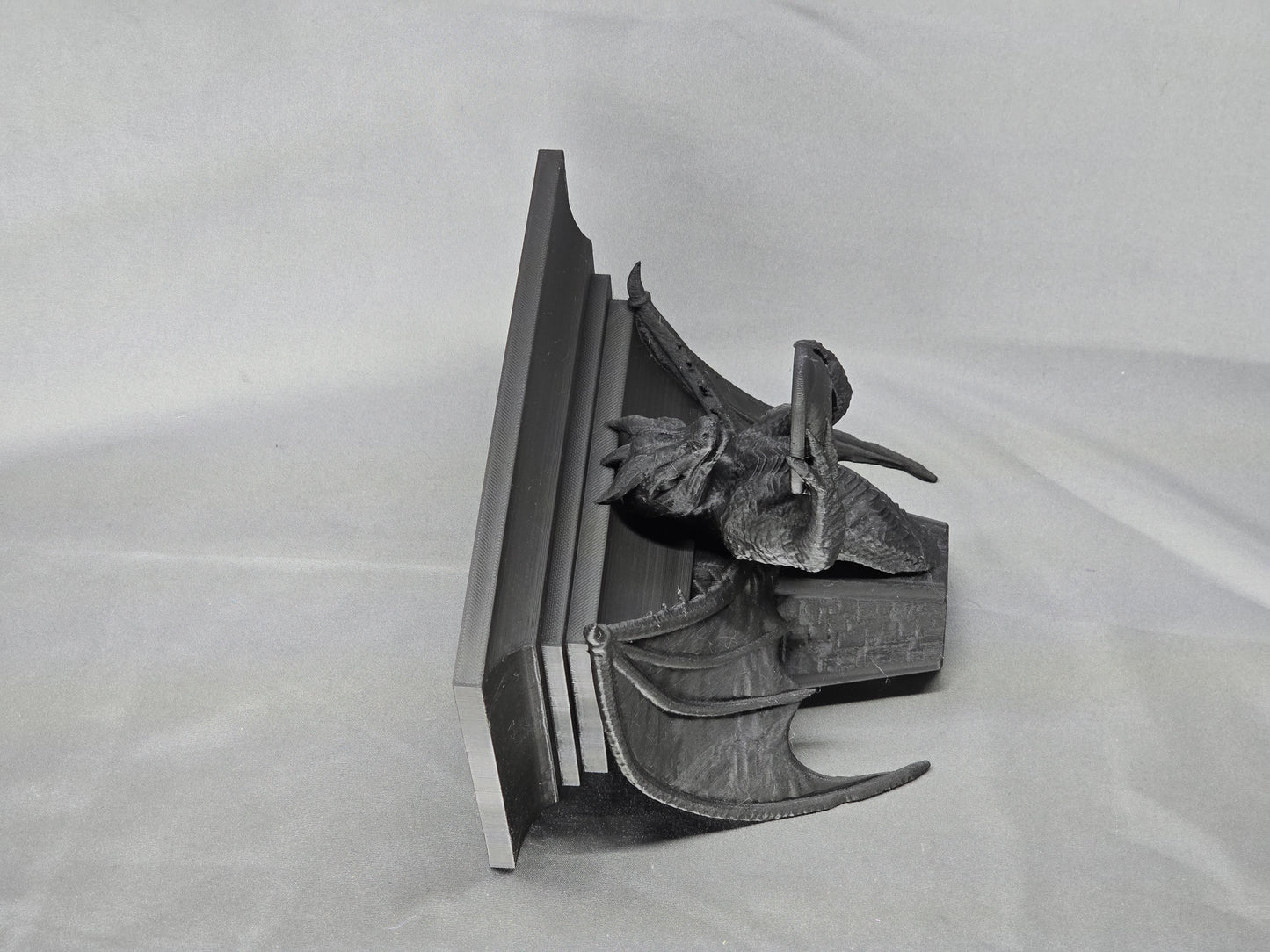 Dragon Shelf decoration