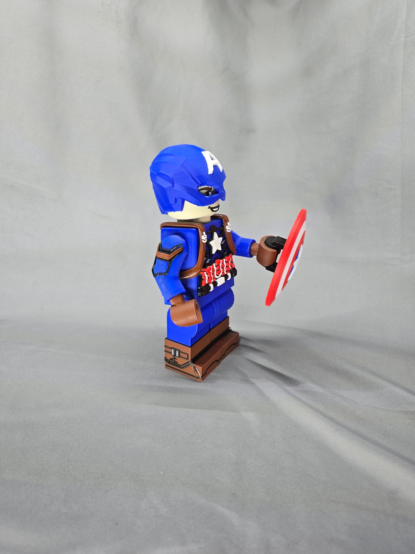 Big Brick American Soldier Captain articulating figurine