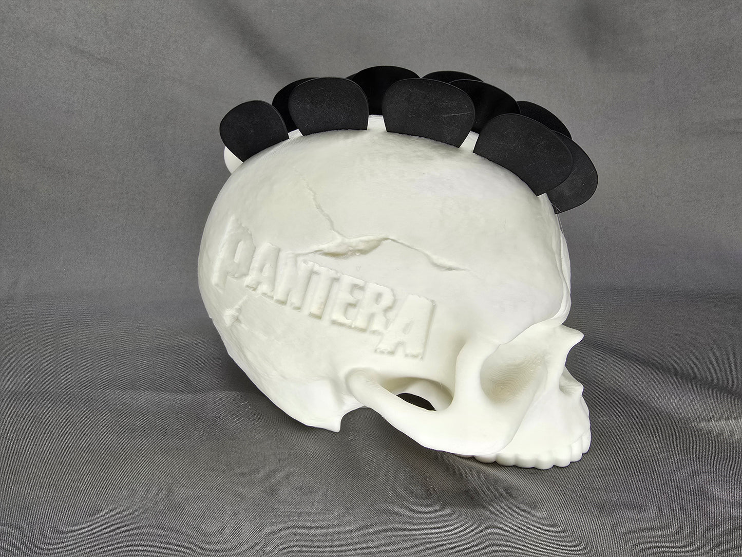 Guitar Pick Mohawk Band Engraved Skull decoration