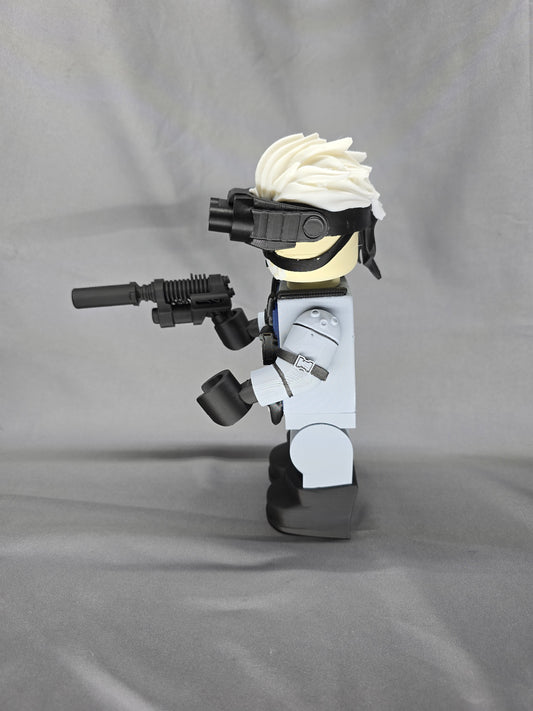 Big Block Special Operations Spy articulating figurine