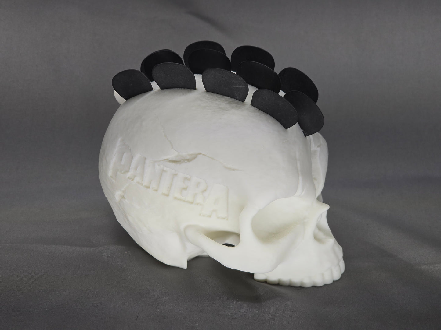 Guitar Pick Mohawk Band Engraved Skull decoration