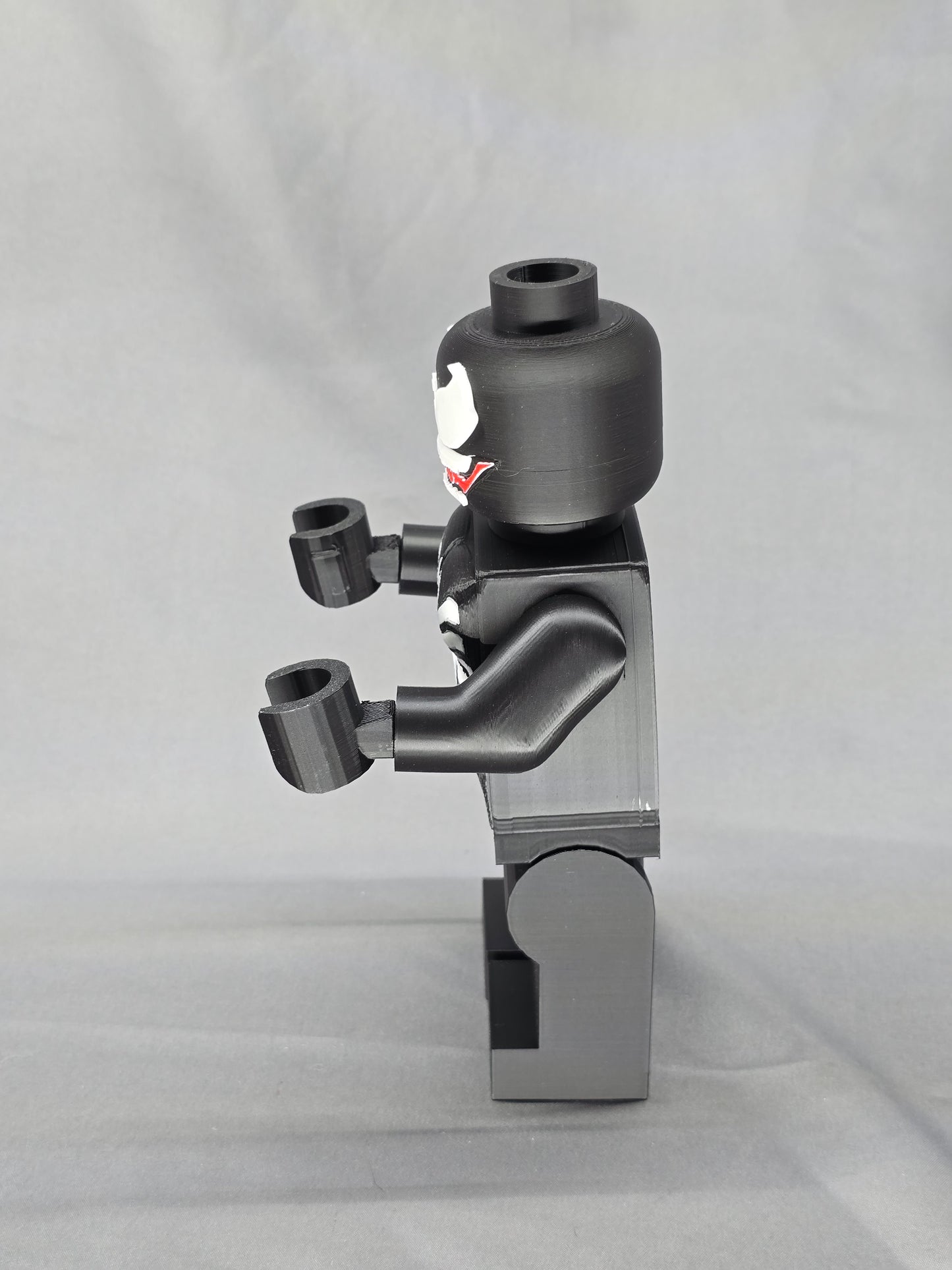 Big Block Alien Venom figurine