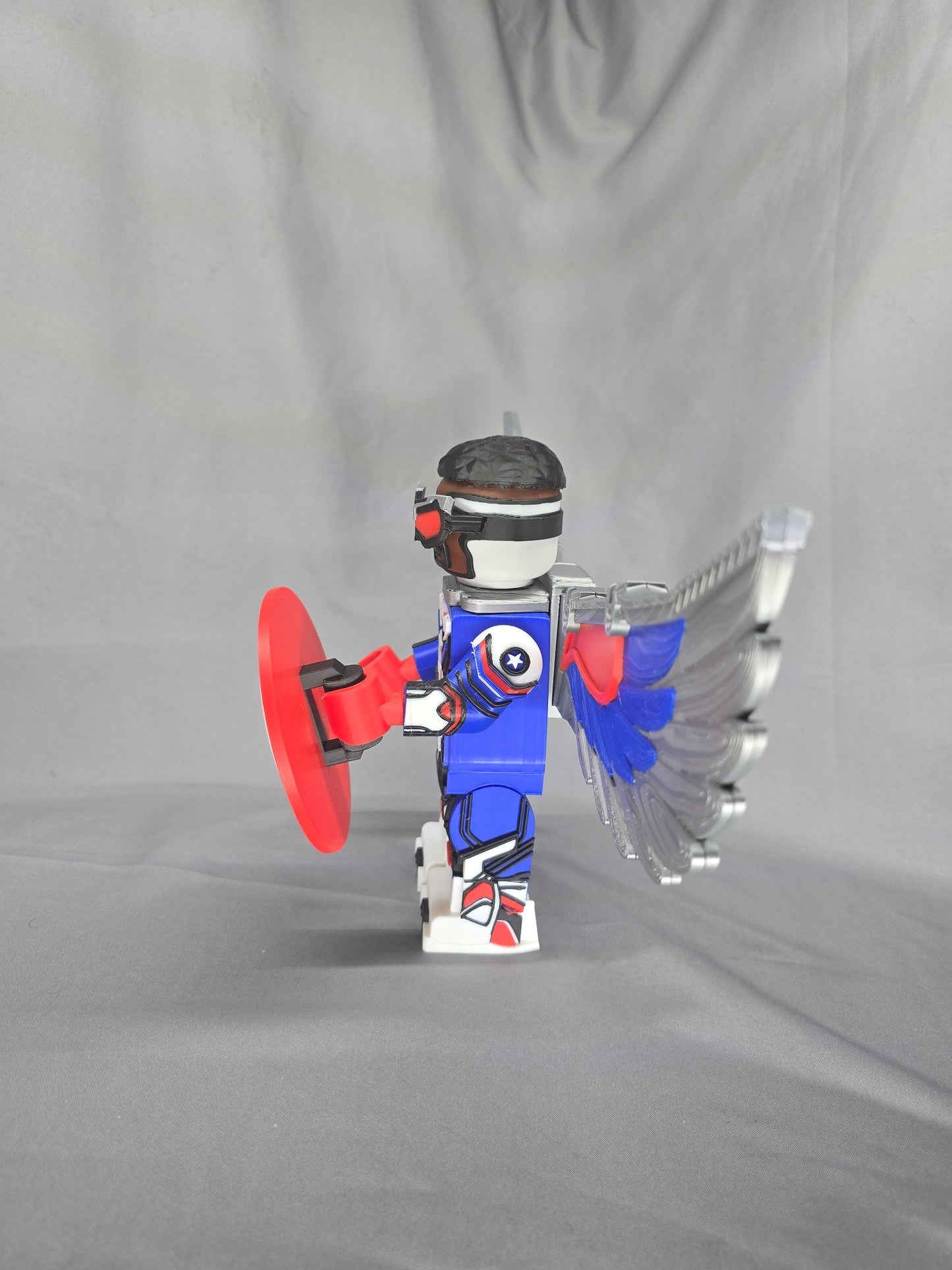 Big Block Winged American Soldier Captain articulating figurine