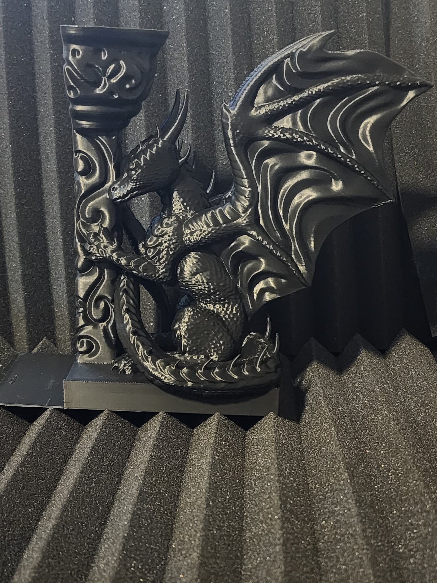 Dragon Bookends are uniquely designed to add style to your bookcase or bookshelf