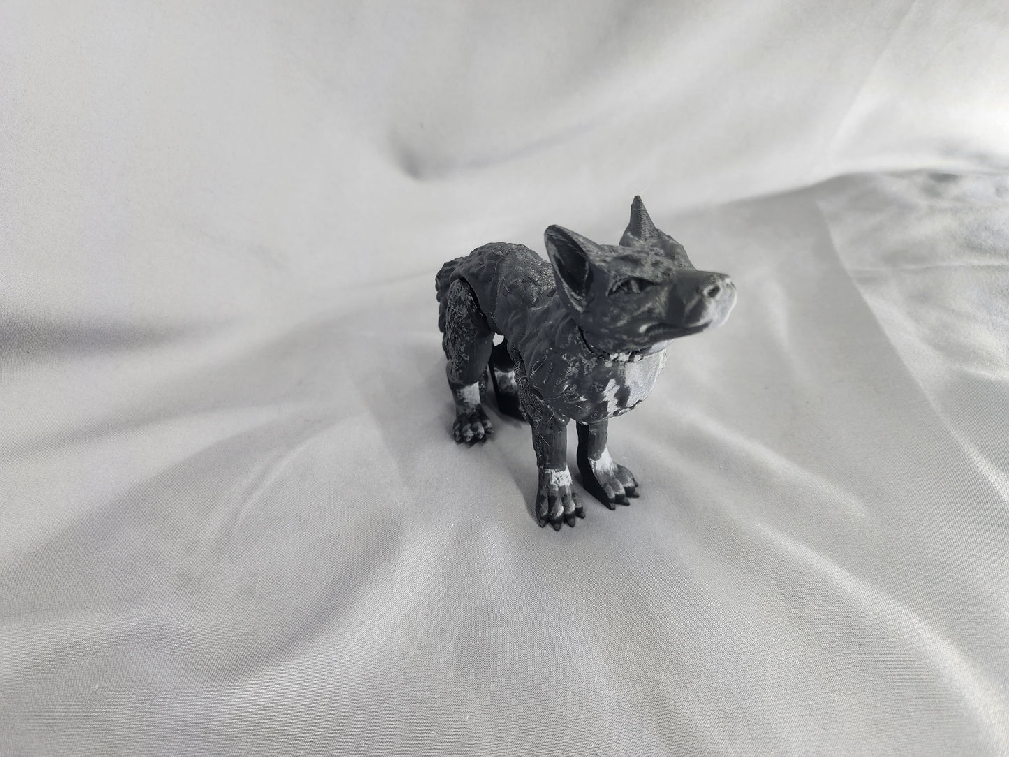 CinderWolf articulating figurine