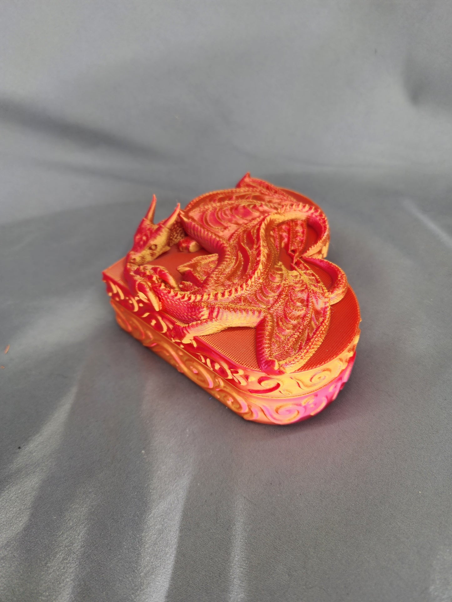 Heart-shaped Dragon box Valentine's edition