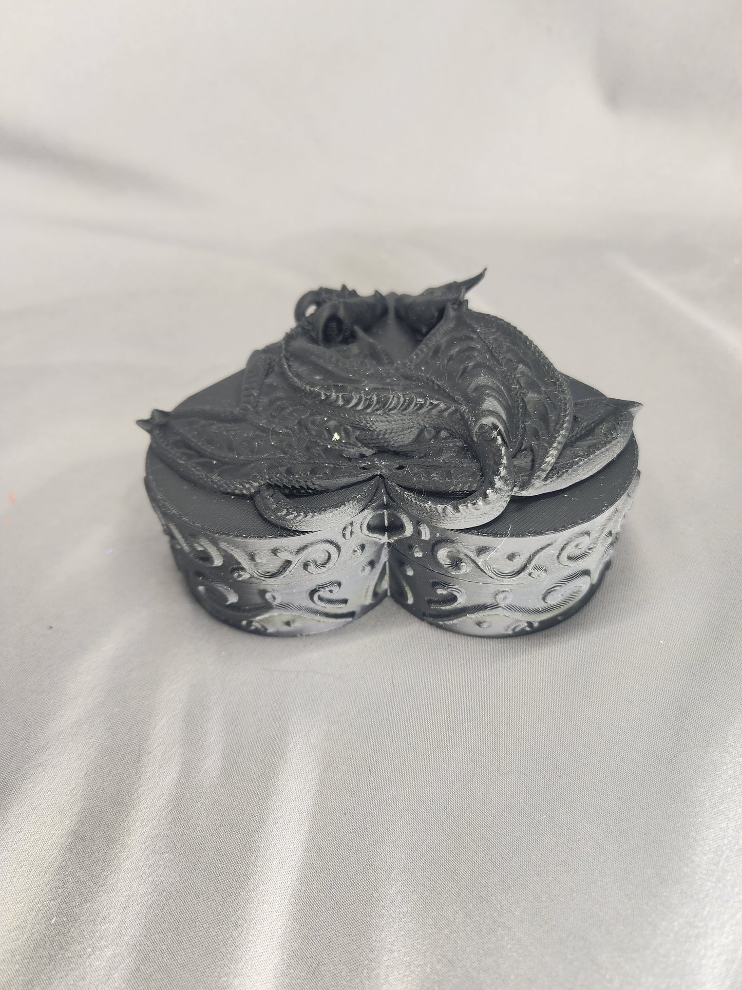 Heart-shaped Dragon box Valentine's edition