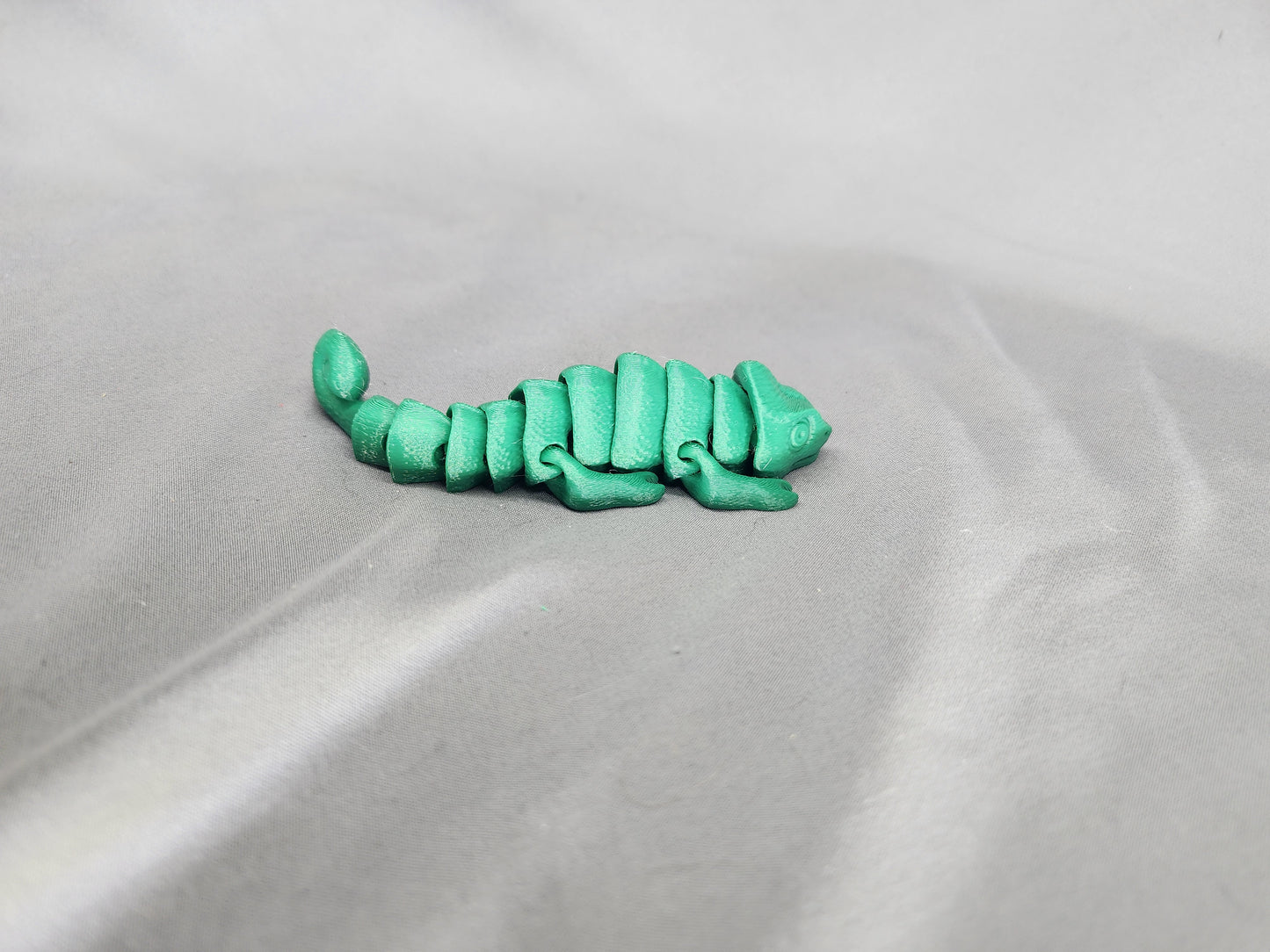 Chameleon articulating figurine