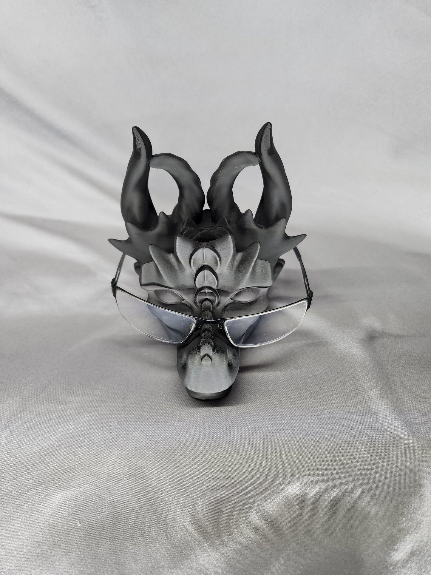 Dragon Eyeglasses / Sunglasses Holder