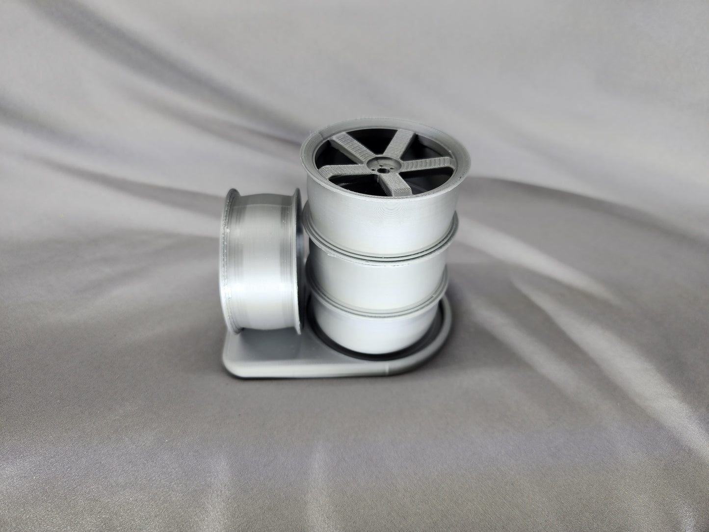 Wheels Pen Holder