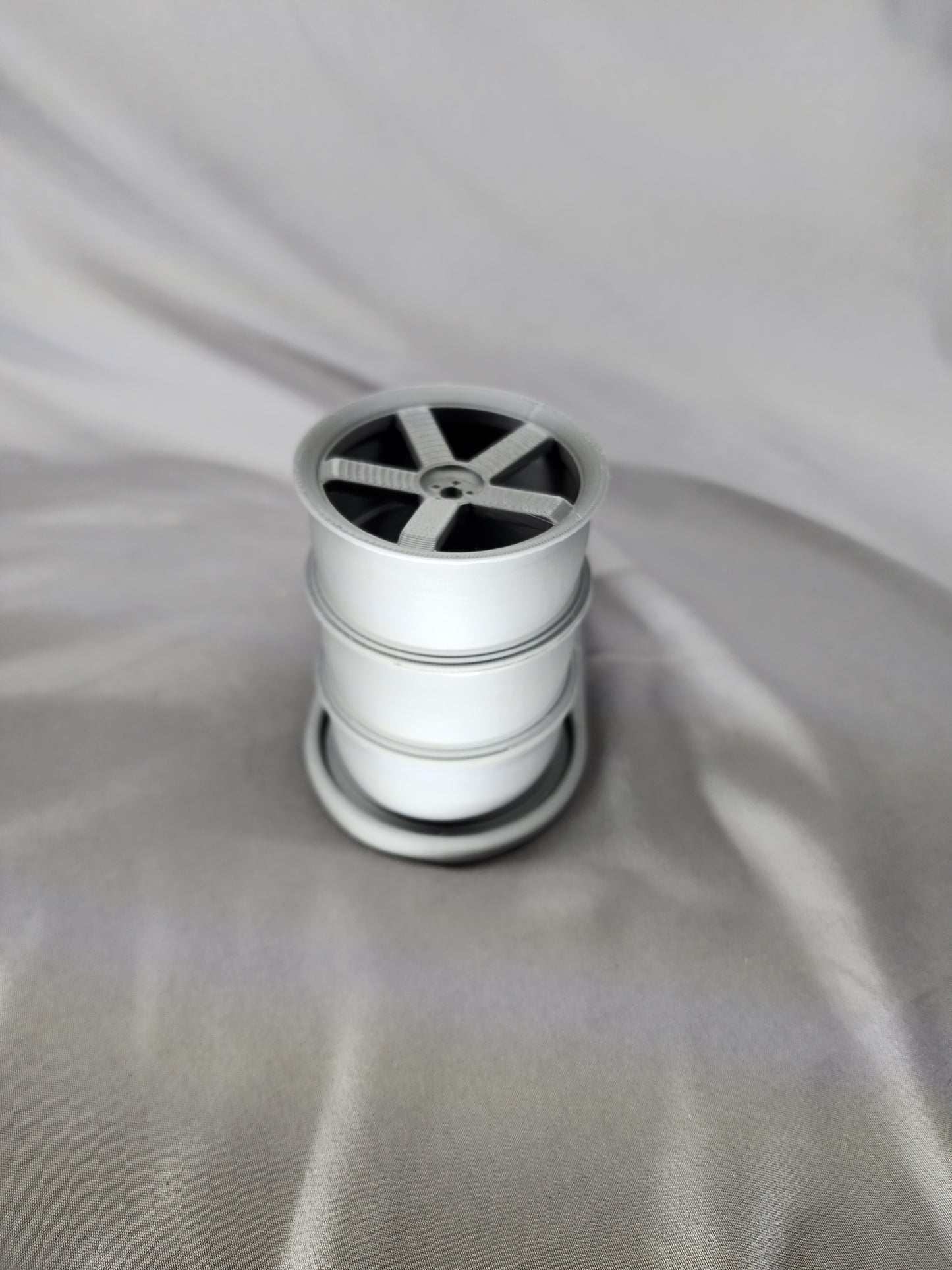 Wheels Pen Holder