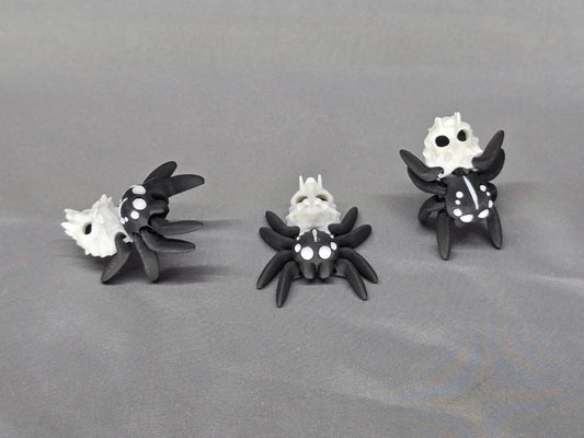 Hollow Skull Spider articulating figurine decoration for Halloween fun