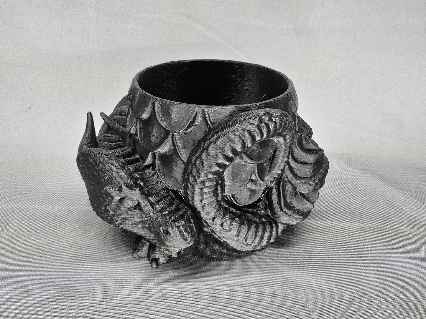 Dragon Plant Pot for your mystical decor