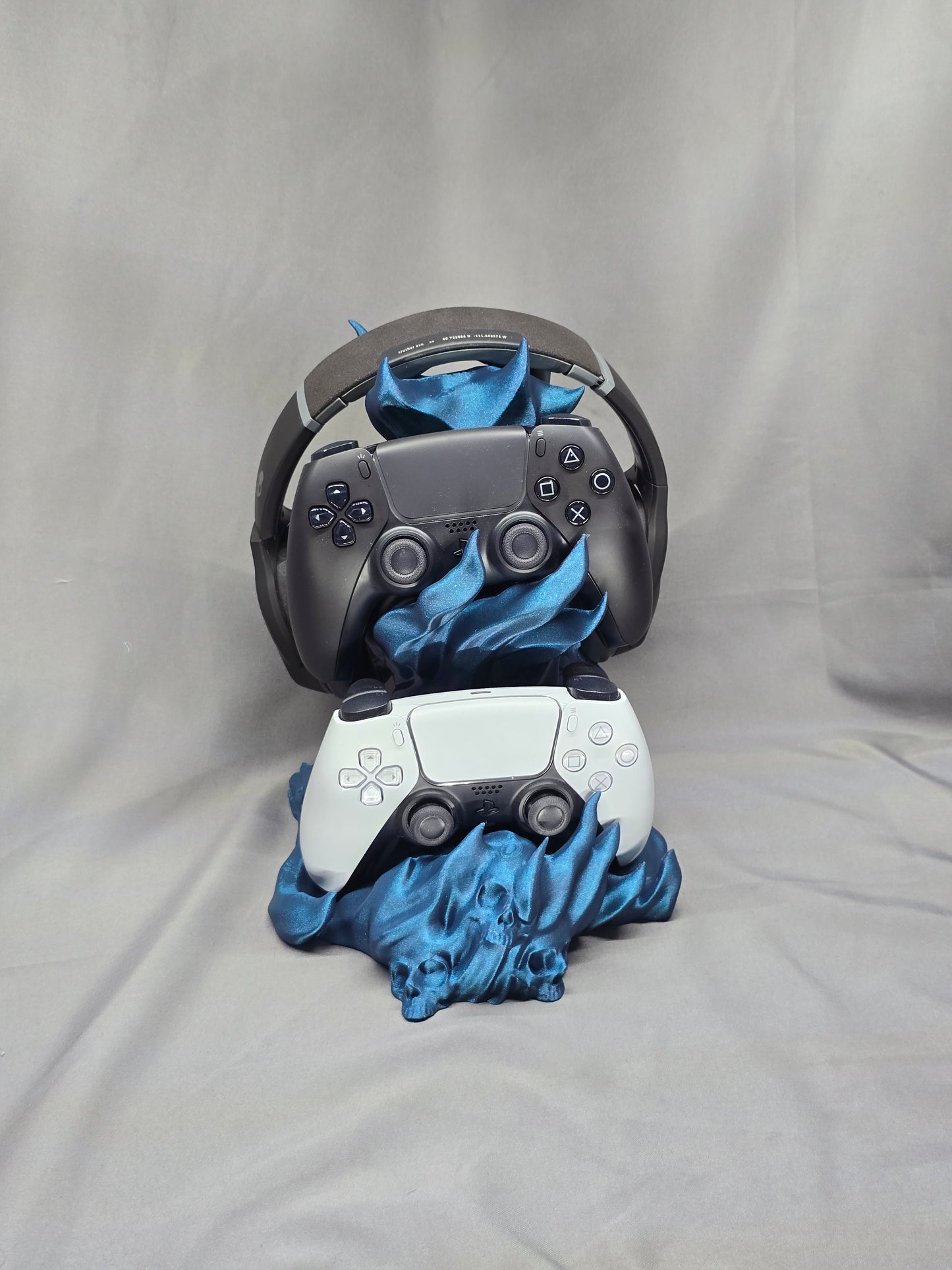 Spellcaster's Stash Headset and Controller Holder
