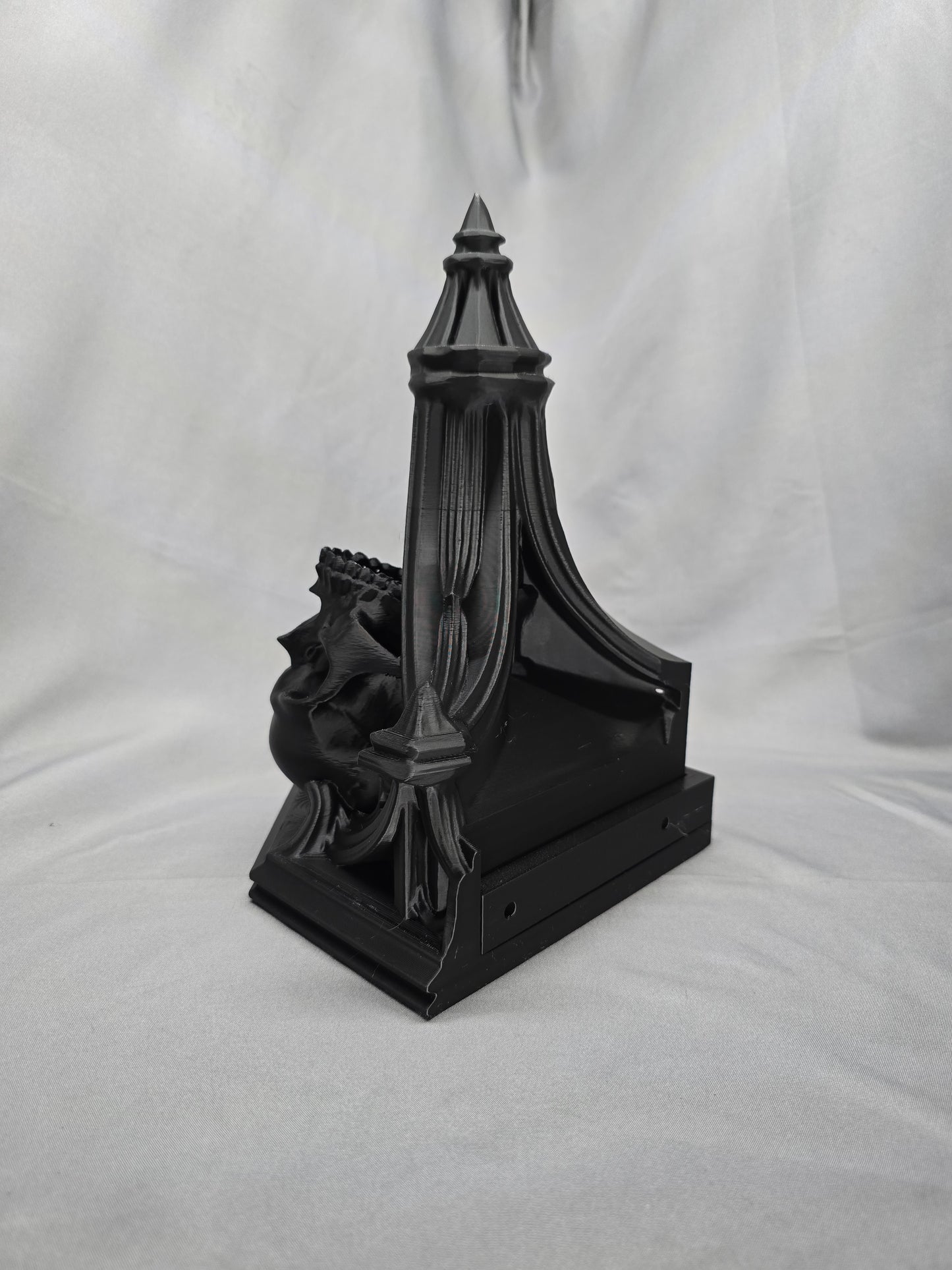 Gothic Skull Corner Shelf