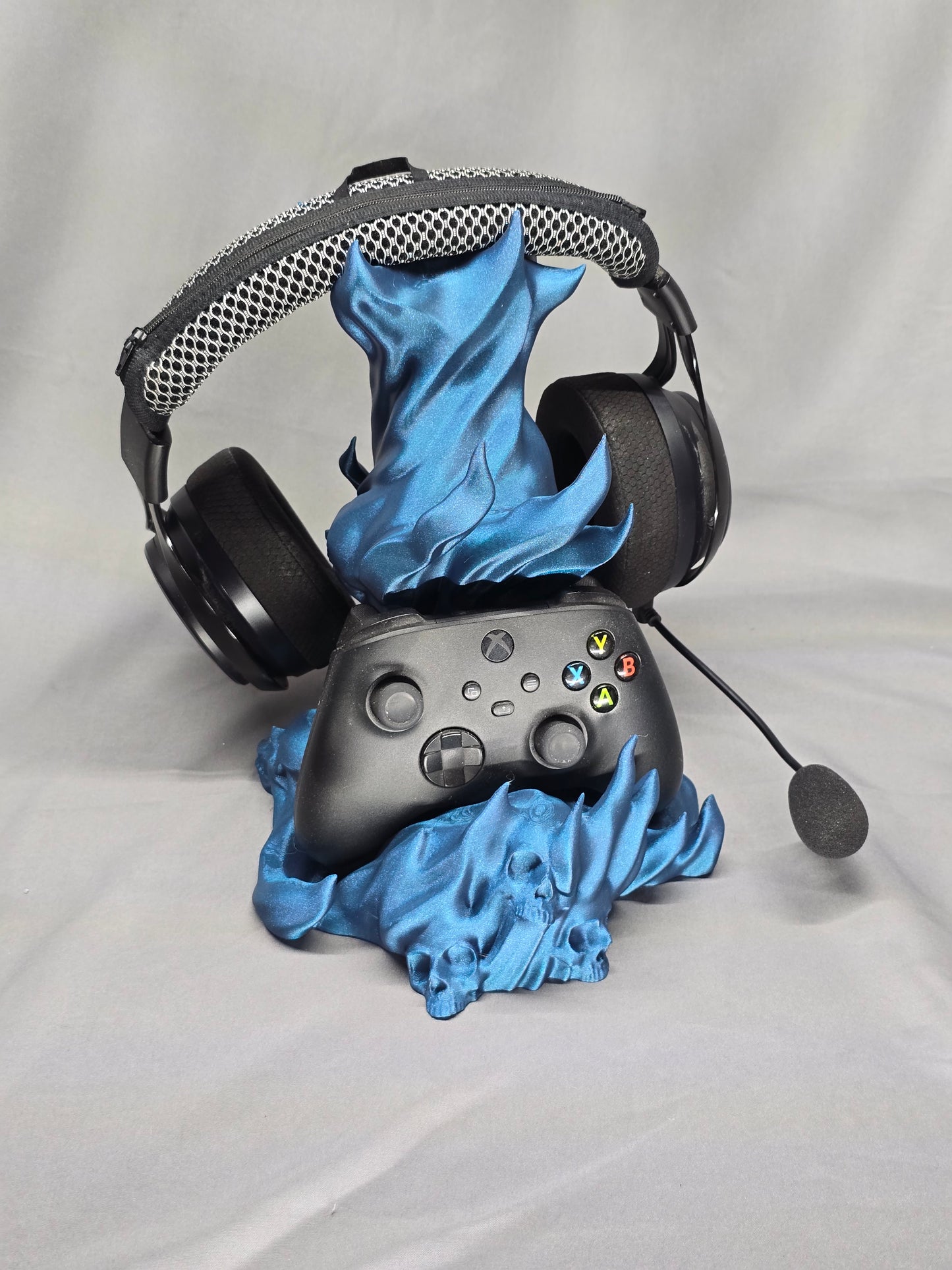 Spellcaster's Stash headset and controller holder