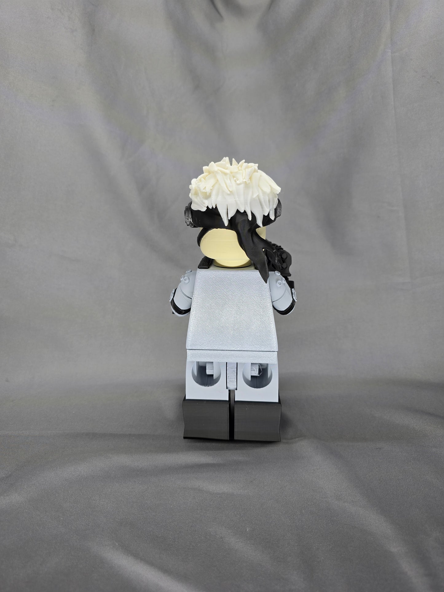 Big Block Special Operations Spy articulating figurine
